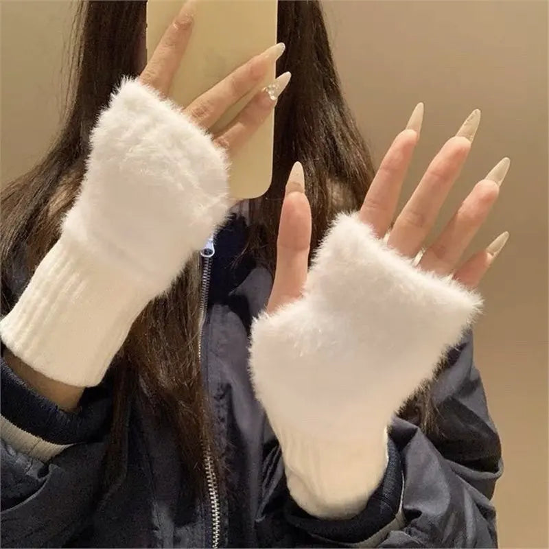 New Ins Style Half Finger Plush Gloves High Value Princess Warm Winter Touchscreen Gloves for Students in Class