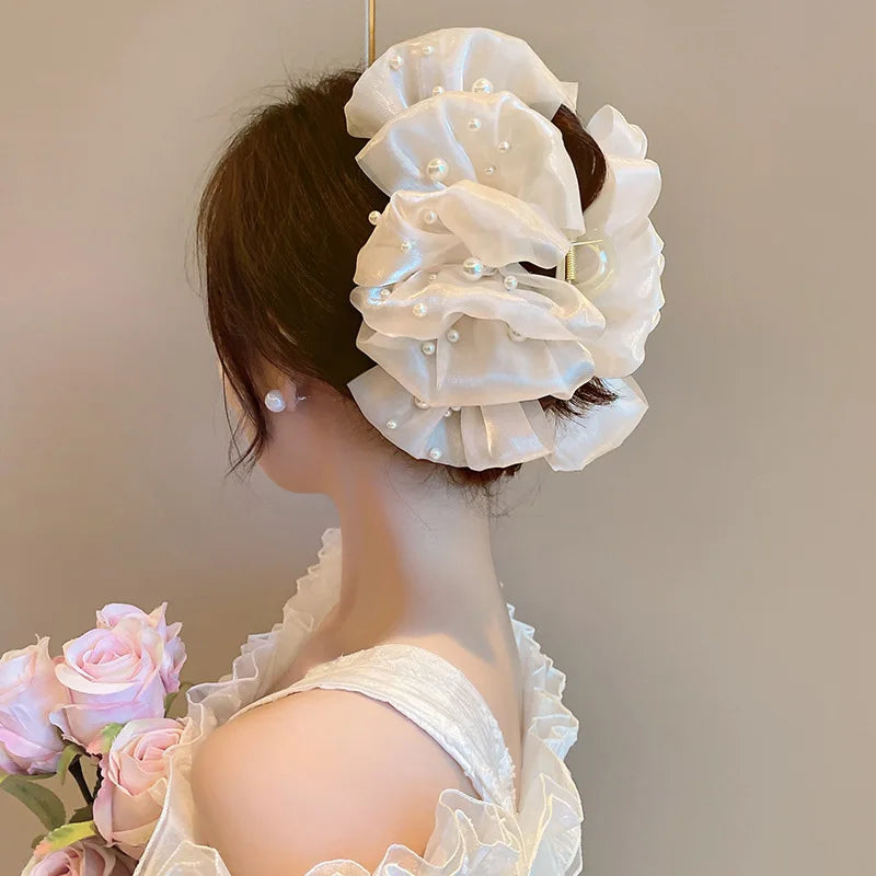 Elegant Temperament Pearl Big Bubble Hair Clip for Woman Shark Clip Fashion Girls Back Head Hair Clamp