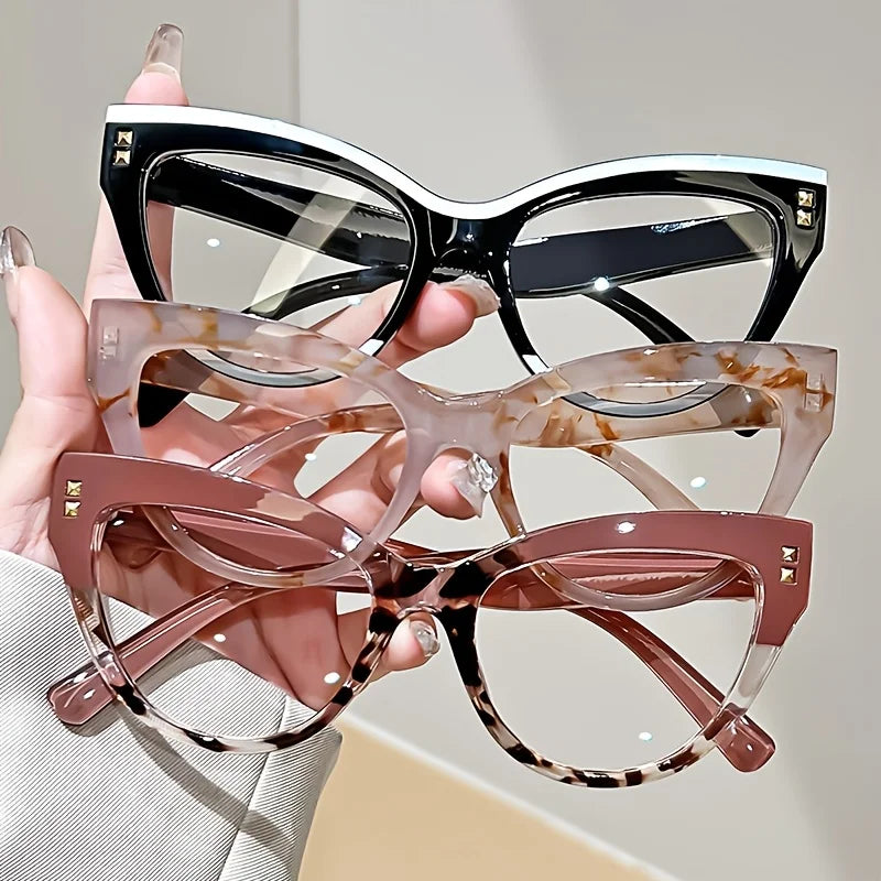Elegant Cat Eye Reading Glasses with Metal Hinge - Minimalist Color Block Design, Fashion Presbyopic Eyewear +1.0 to +4.0