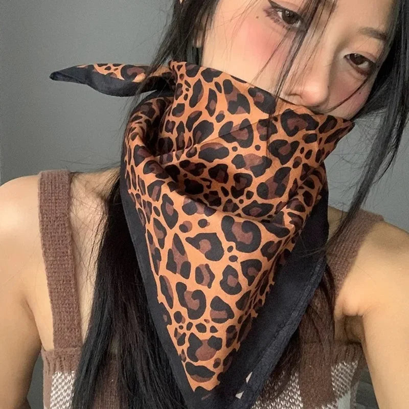 Women Leopard Print Headscarfs Lady Retro Y2K HipHop Square Headband Spicy Girl Style Street Dance Headscarf Fashion Accessories