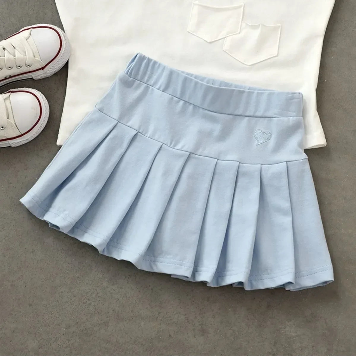 JK Skirt Shorts Children Miniskirt Summer Girls Candy Color Embroidered Heart Design  Simple Pleated Skirt Safety Pants Design