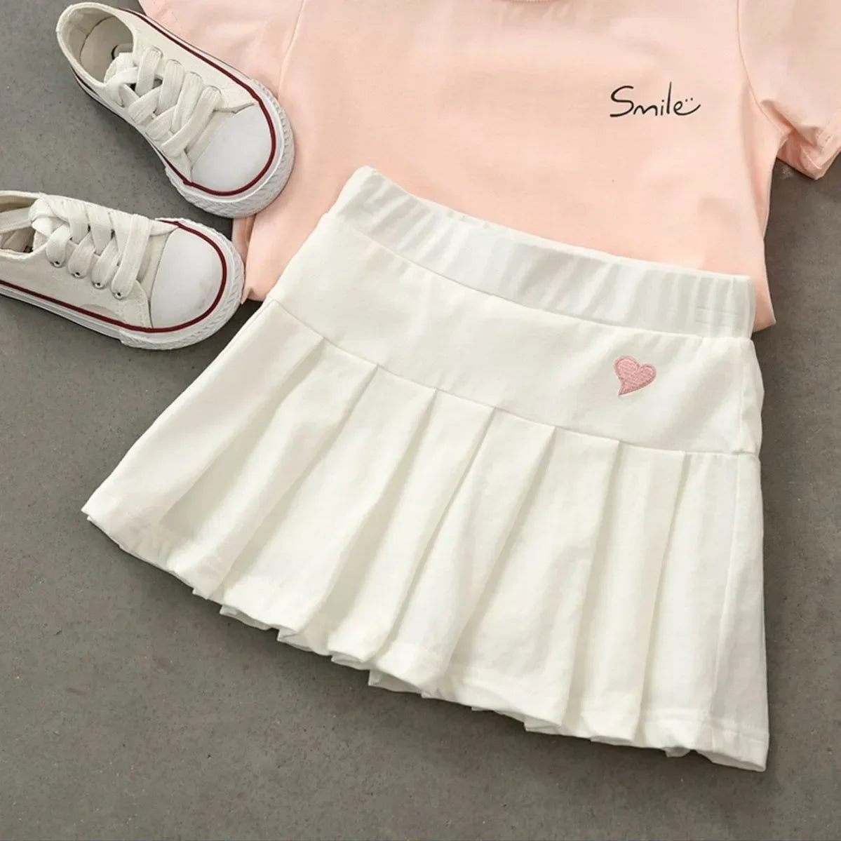 JK Skirt Shorts Children Miniskirt Summer Girls Candy Color Embroidered Heart Design  Simple Pleated Skirt Safety Pants Design